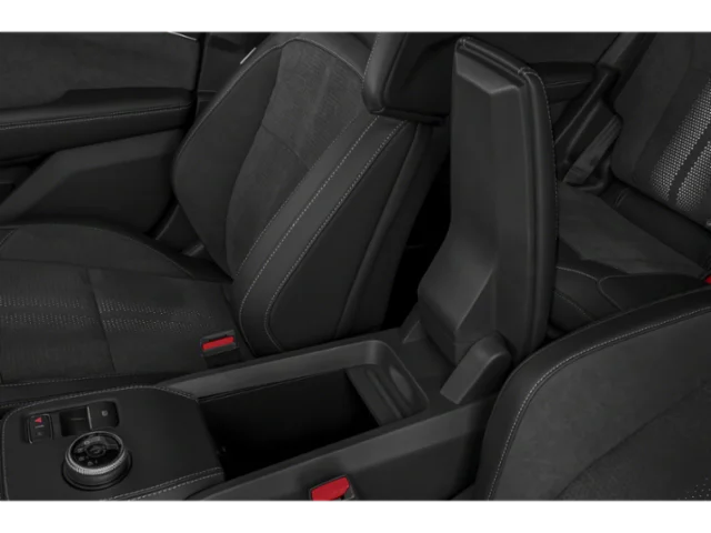 2025 Ford Mustang Mach-E GT - Photo 11