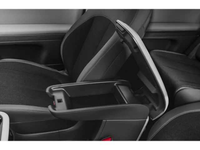 Used 2022  Hyundai SE image 14