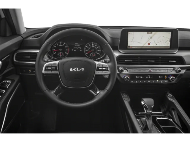 Used 2022 White Kia S image 4