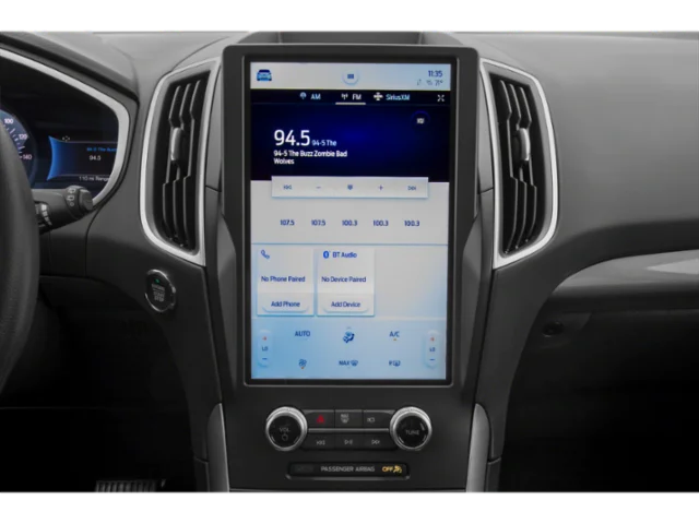 Used 2022 White Ford SE image 15