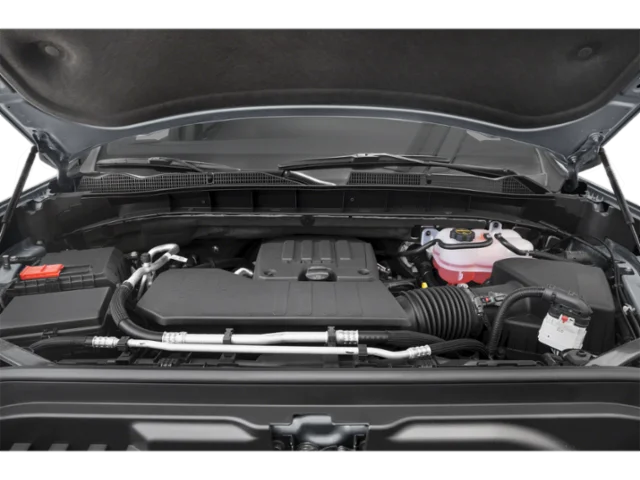Used 2025 White GMC Elevation image 11