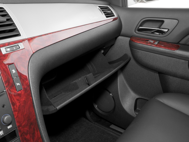 Used 2014 White Cadillac Platinum Edition image 19