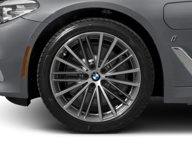 Used 2018 Black BMW 530e iPerformance image 9