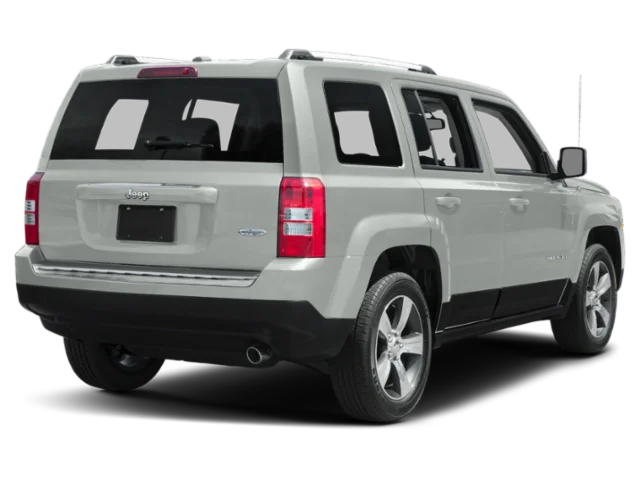 Used 2015 White Jeep High Altitude image 2