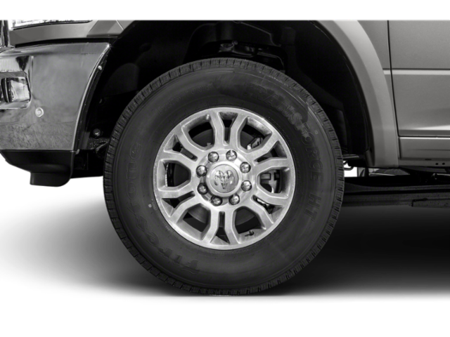 Used 2018 Delmonico Red Pearl Coat Ram Laramie image 15
