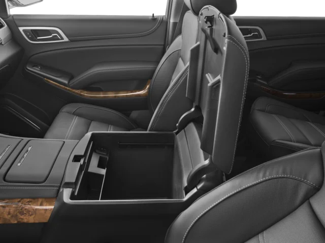 Used 2018 Silver GMC Denali image 20