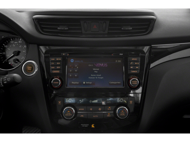 Used 2019  Nissan SV image 10