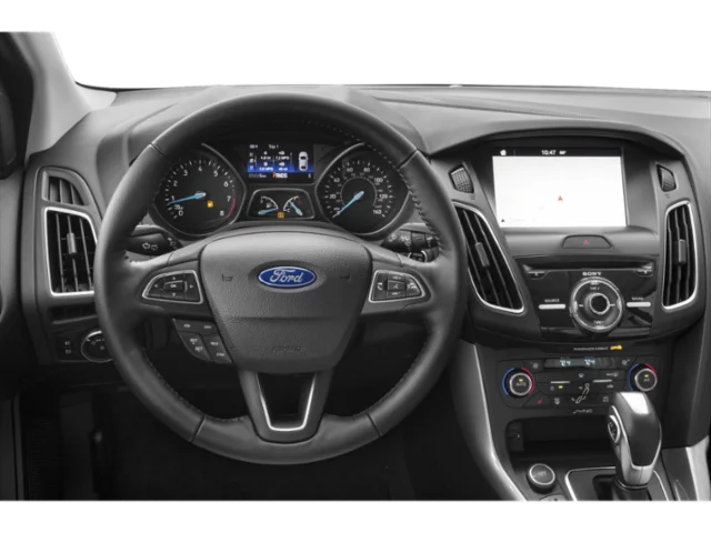 Used 2015 Magnetic Ford Titanium image 4