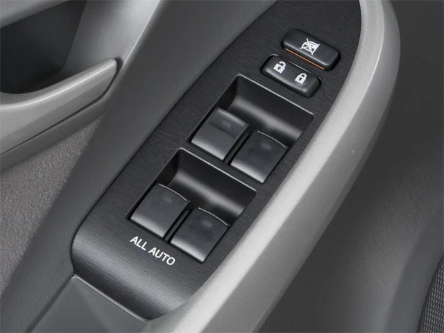 Used 2010 Blue Toyota IV image 19