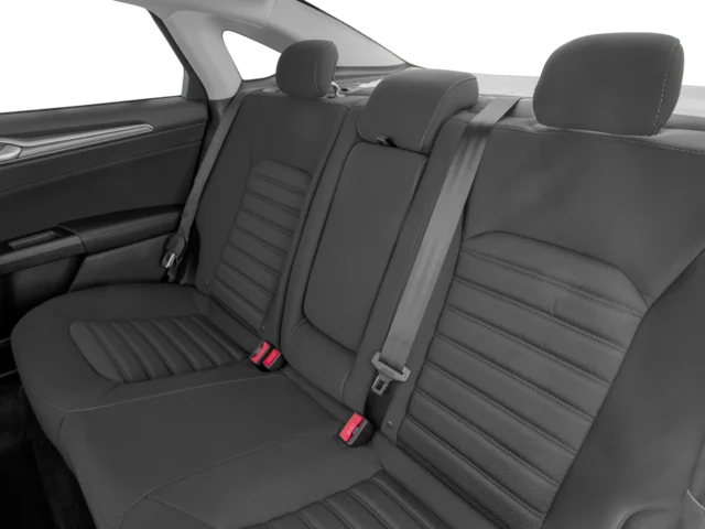 Used 2018  Ford SE image 14
