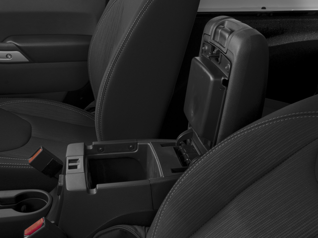Used 2018 White Jeep Sahara image 12