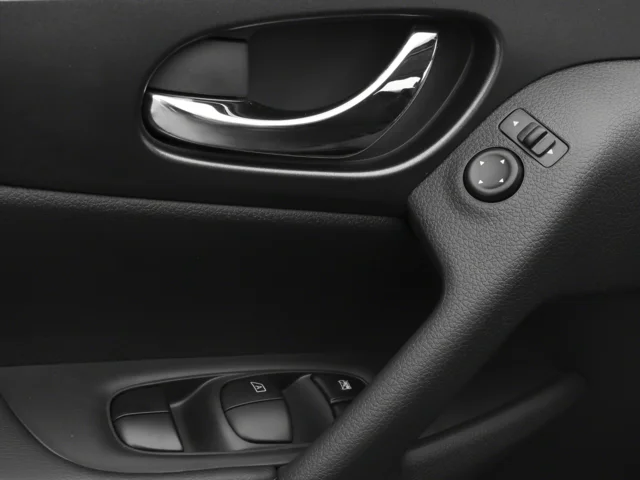 Used 2016 Gun Metallic Nissan SV image 17