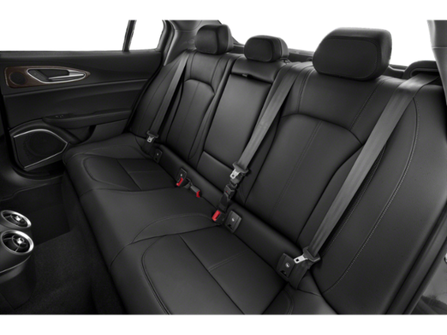 Used 2020 Red Alfa Romeo Base image 10