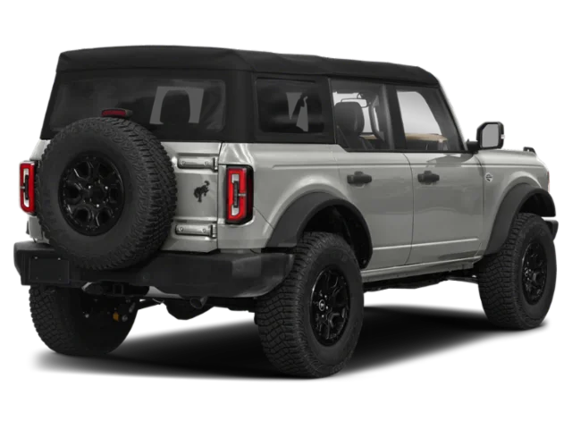 Used 2022 Silver Ford Wildtrak image 2