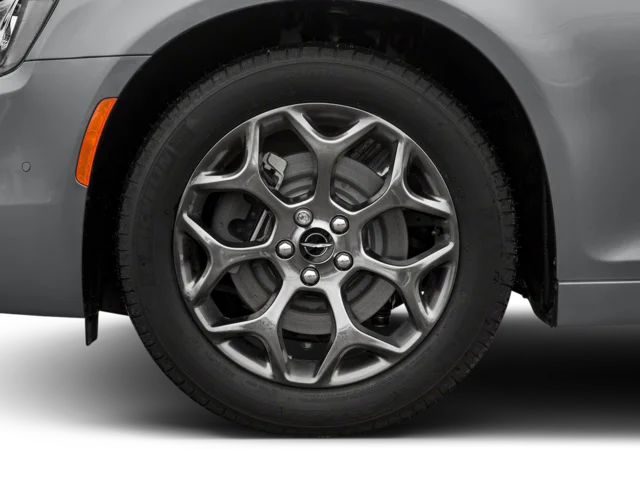 Used 2018 Gray Chrysler S image 8