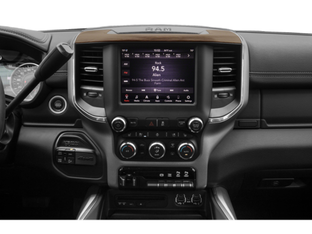 Used 2019 Diamond Black Crystal Pearlcoat Ram Laramie image 10