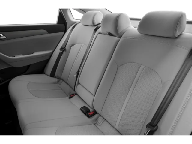 Used 2015 Black Hyundai SE image 11