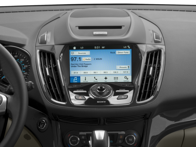 Used 2016  Ford Titanium image 9