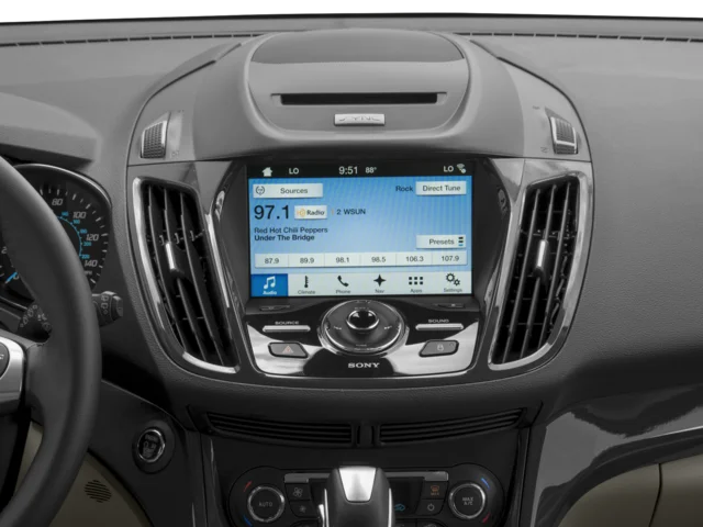 Used 2016  Ford Titanium image 9