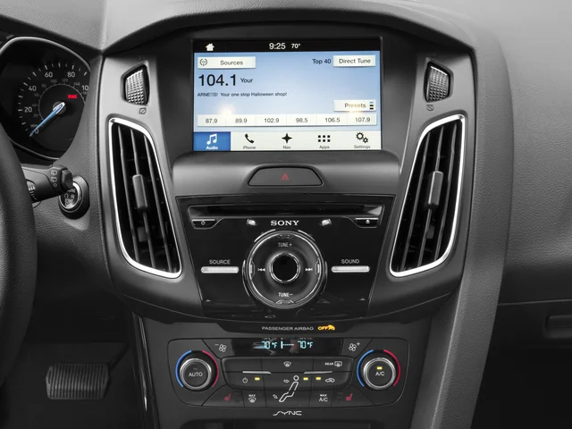 Used 2016 Silver Ford Titanium image 6