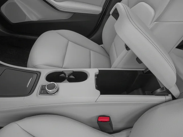 Used 2017 Cirrus White Mercedes-Benz GLA 250 image 24