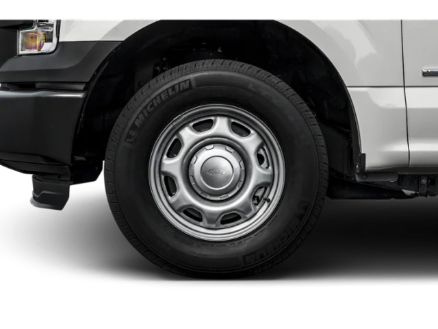Used 2015 White Ford XL image 9