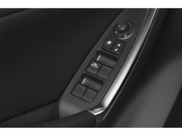 Used 2015  Mazda Touring image 17