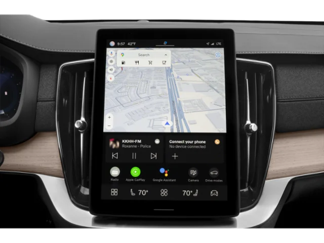 2025 Volvo XC90 Core - Photo 13