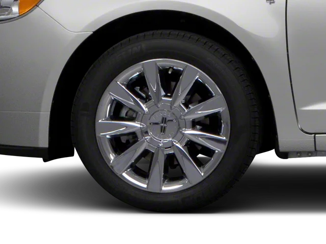 Used 2010 Silver Lincoln Base image 10