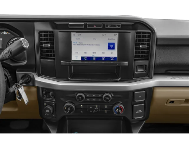 Used 2024 Oxford White Ford XLT image 7