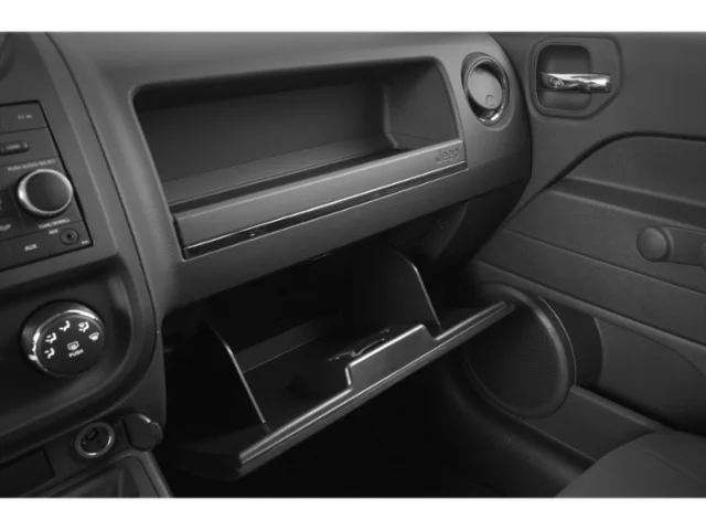 Used 2015 Gray Jeep Sport image 13