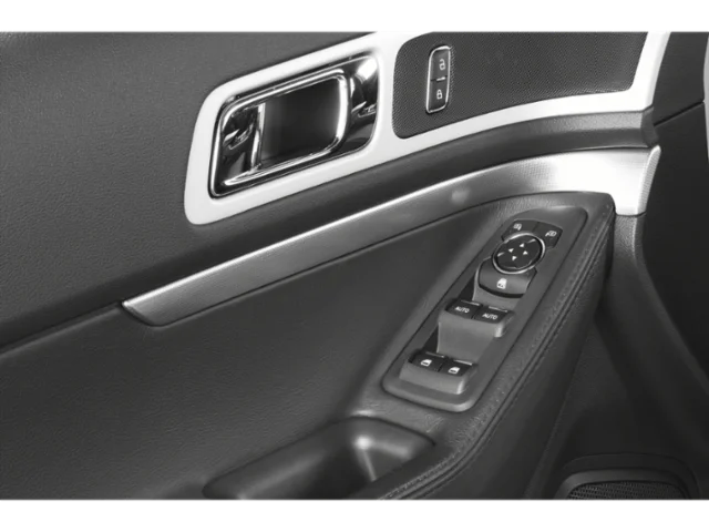 Used 2015  Ford XLT image 18