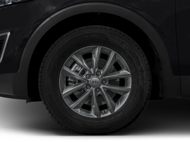 Used 2016 Black Kia LX image 9