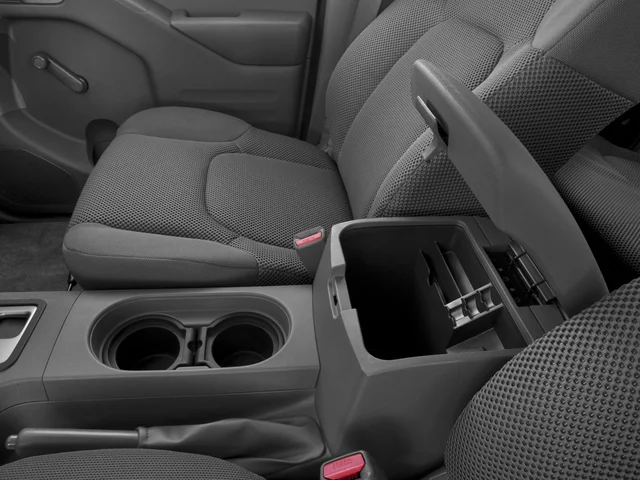 Used 2016 Silver Nissan S image 14