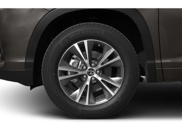 Used 2019 Black Toyota LE image 10