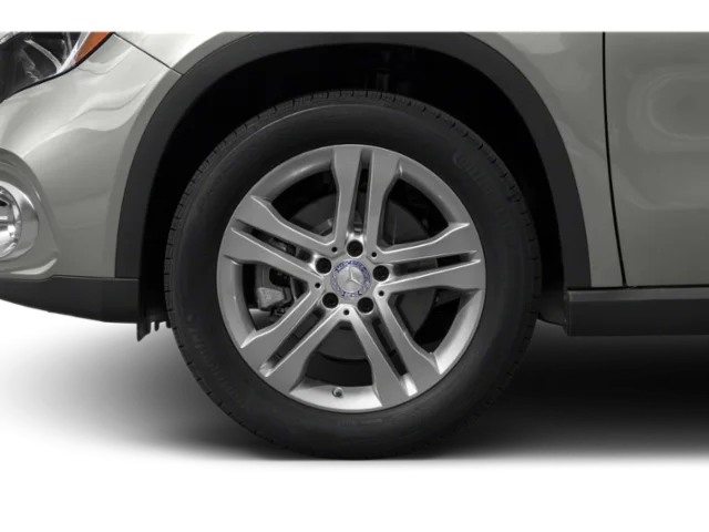 Used 2020 Gray Mercedes-Benz GLA 250 image 12