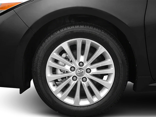Used 2013 Silver Toyota XLE Touring image 9