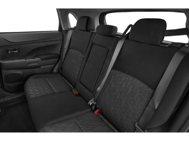 Used 2024 Silver Mitsubishi  image 10