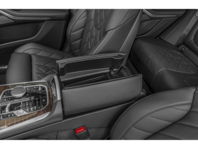 New 2026  BMW xDrive50e image 13