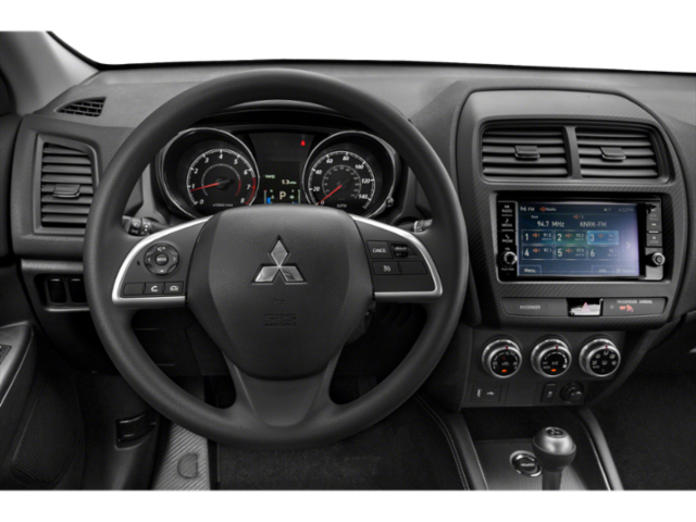 Used 2024 Silver Mitsubishi  image 4