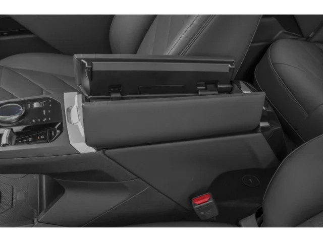 New 2026 Space Silver Metallic BMW xDrive45 image 9