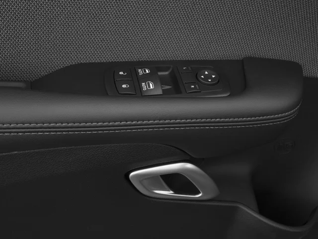 Used 2017  Dodge SXT image 20