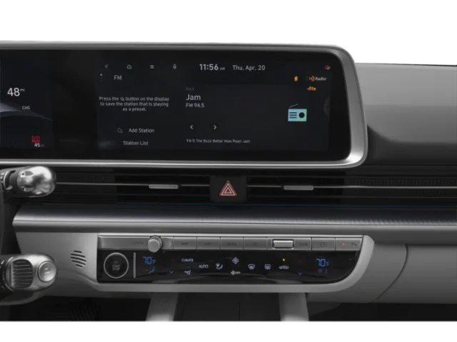 Used 2024 Silver Hyundai SEL image 11