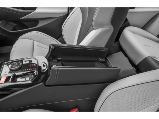 New 2027 Isle of Man Green Metallic BMW Touring image 11