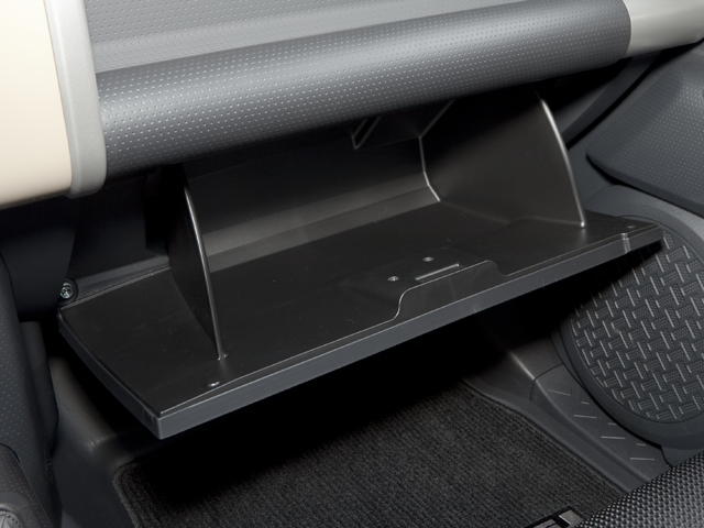 Used 2013 Black Toyota Base image 15