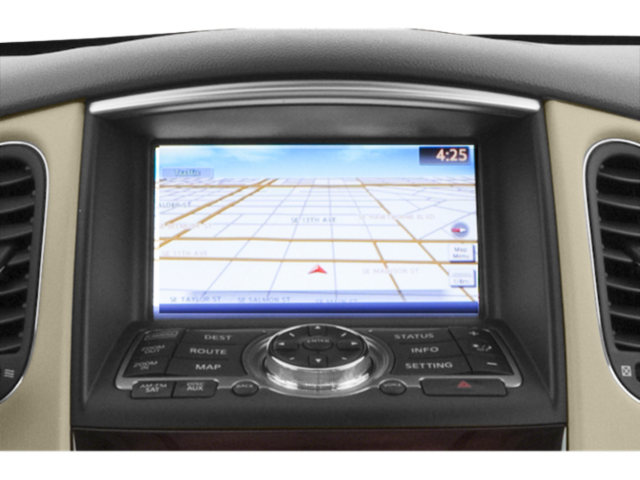 Used 2015 White INFINITI Journey image 16