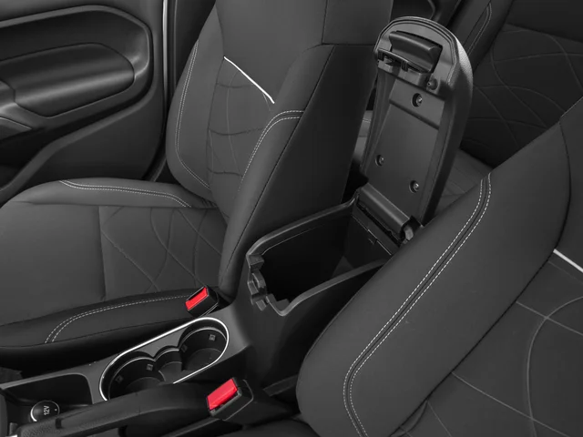 Used 2016 Gray Ford SE image 18