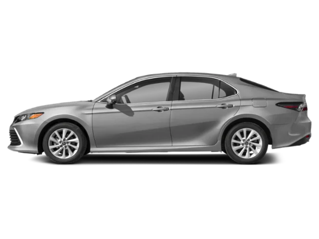 Used 2022  Toyota LE image 3