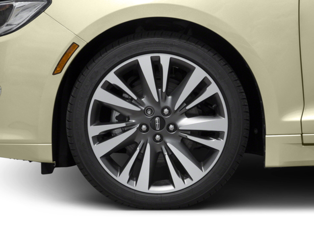 Used 2017 White Lincoln Select image 8