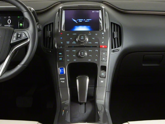 Used 2013 Silver Chevrolet Base image 8